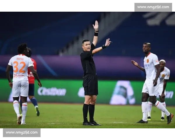 中超第 16 轮裁判揭晓:麦麦提江执法深鹏城战海港,沈寅豪领衔青岛德比焦点战 中超第 16 轮裁判揭晓:麦麦提江执法深鹏城战海港,沈寅豪领衔青岛德比焦点战